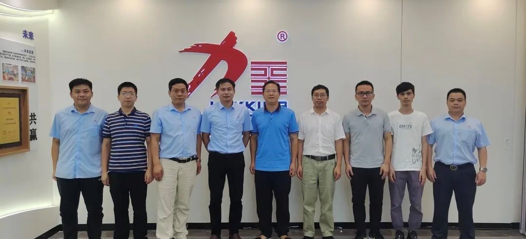 J9.com校企合作交流会简讯